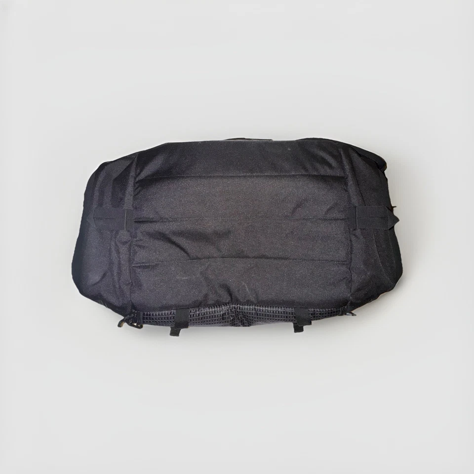 Oakley Link Duffel Bag Multi Sport Gym Jet Black w/Shoe Pockets W/ Ventilation! - Image 4 of 4