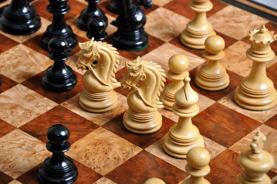 The Preston Luxury Chess Set - Pieces Only - 4.4" King - Genuine Ebony - Image 2 of 4