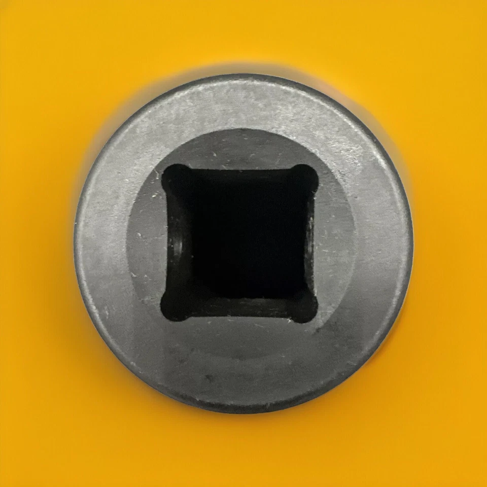 3/4 Inch Drive by 30mm Deep Impact Socket 6-Point Cr-Mo Alloy Steel Metric - Image 4 of 4