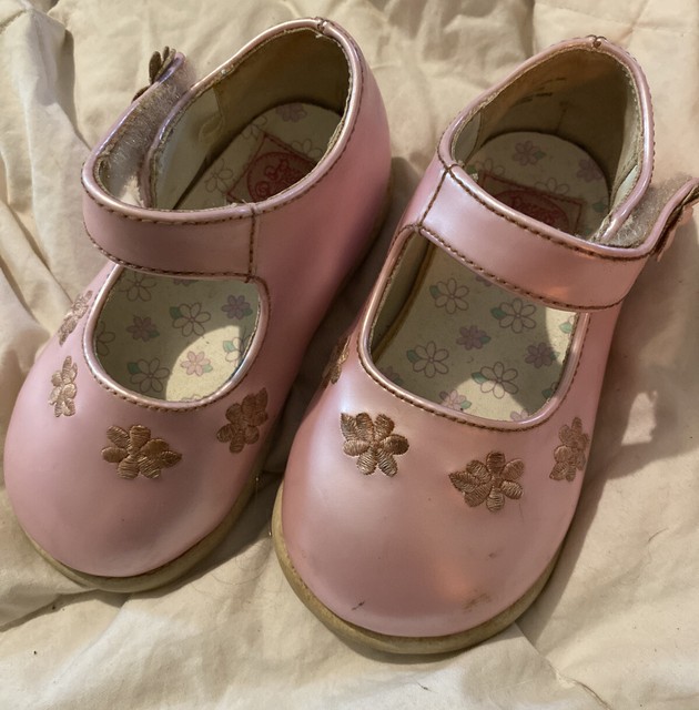 Vintage Precious Moments Pink Doll Baby Shoes Size 5 Flowers Hook