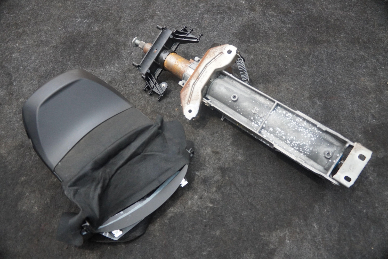 Steering Column Assembly 32306858709 OEM BMW i8 2014-19