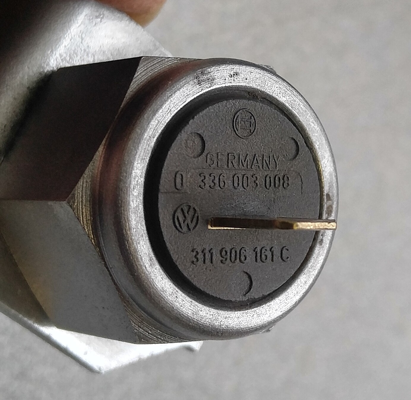 サルートC70/M 67G バハマKO 女優ブラ