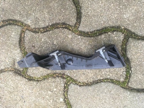 original Stoßstange Halter vorne rechts (Passt für: VW Passat 2011)