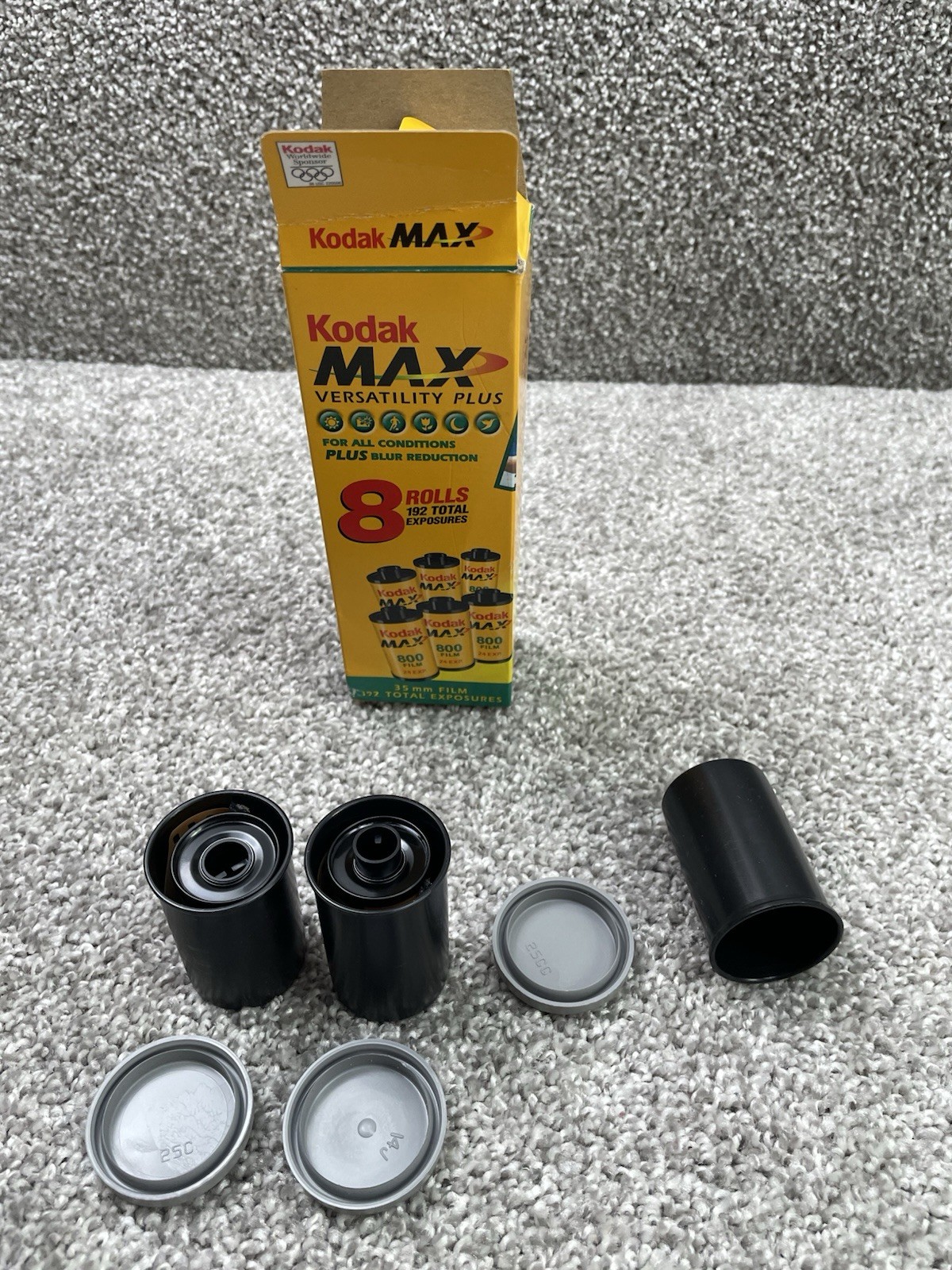 Kodak Vtg Max 800 Versatility Plus 35MM Color Print Film 8 (2) Rolls Open Box