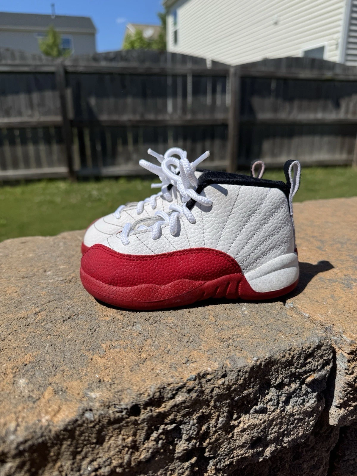 Jordan 12 ciliegia bambino