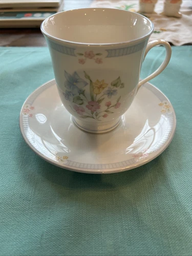 Vintage Garden Bouquet by Excel - Tea / Coffee Cup & Saucer - 21 Available