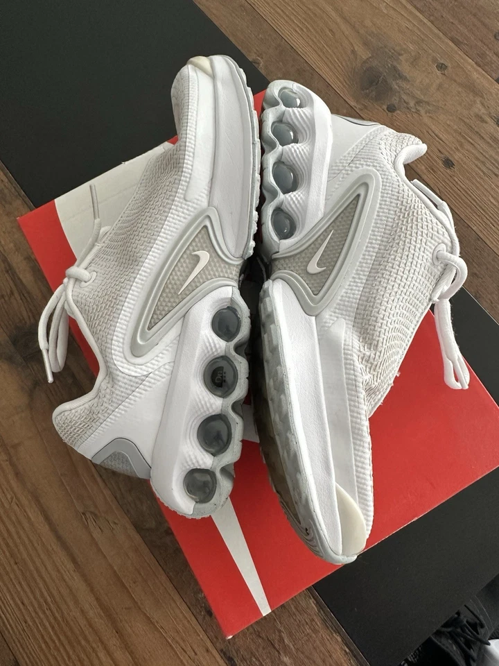 Ich verkaufe Nike Sportschuhe Größe 37,5 Bequem, weich, leicht,kaum benutzt.  - Bild 2 von 2