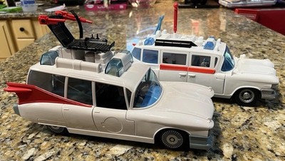 Ghostbusters ECTO-1 Vehicle Real Kenner Classics F1180 & E9563 Afterlife Lot 2