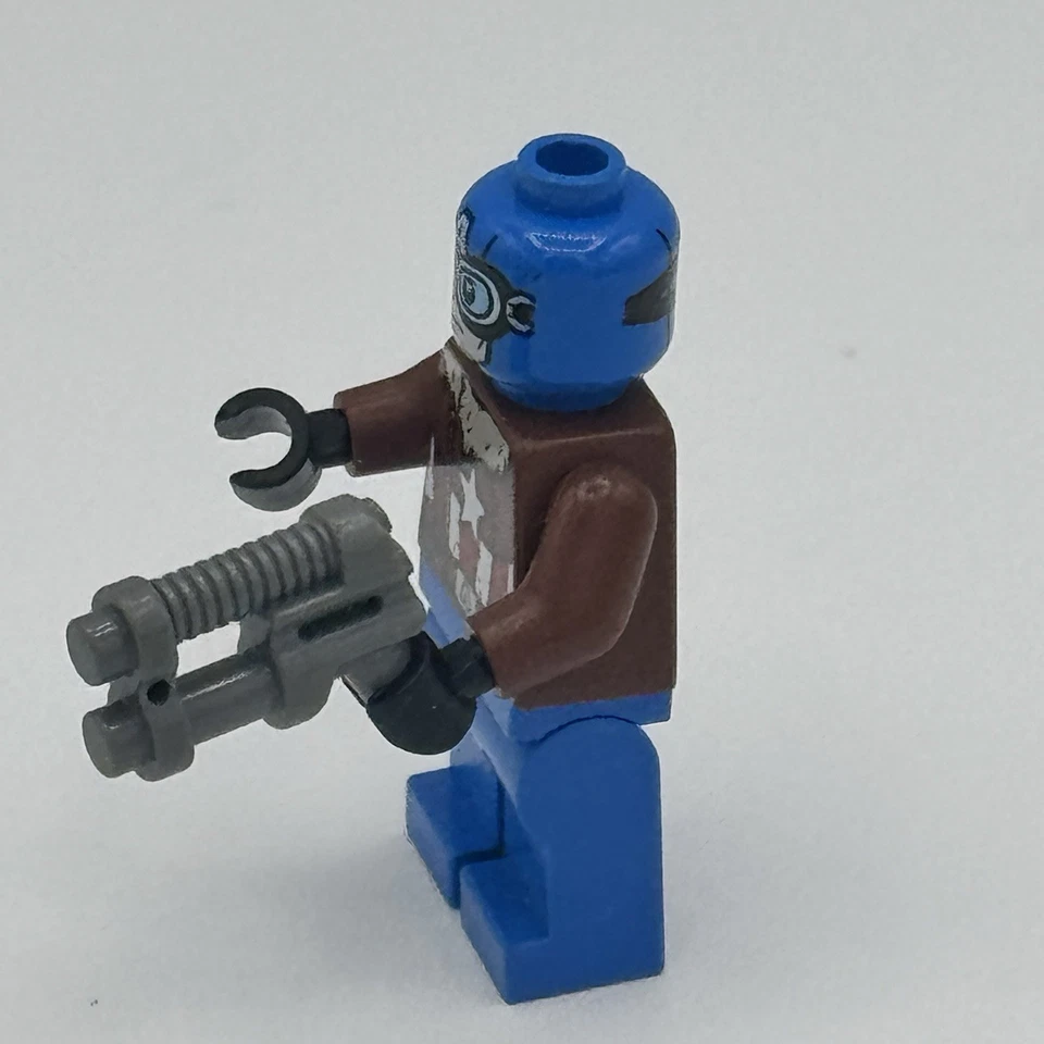 Lego Marvel Mini-figure minifig SH374 Pilot Captain America - Image 3 of 4