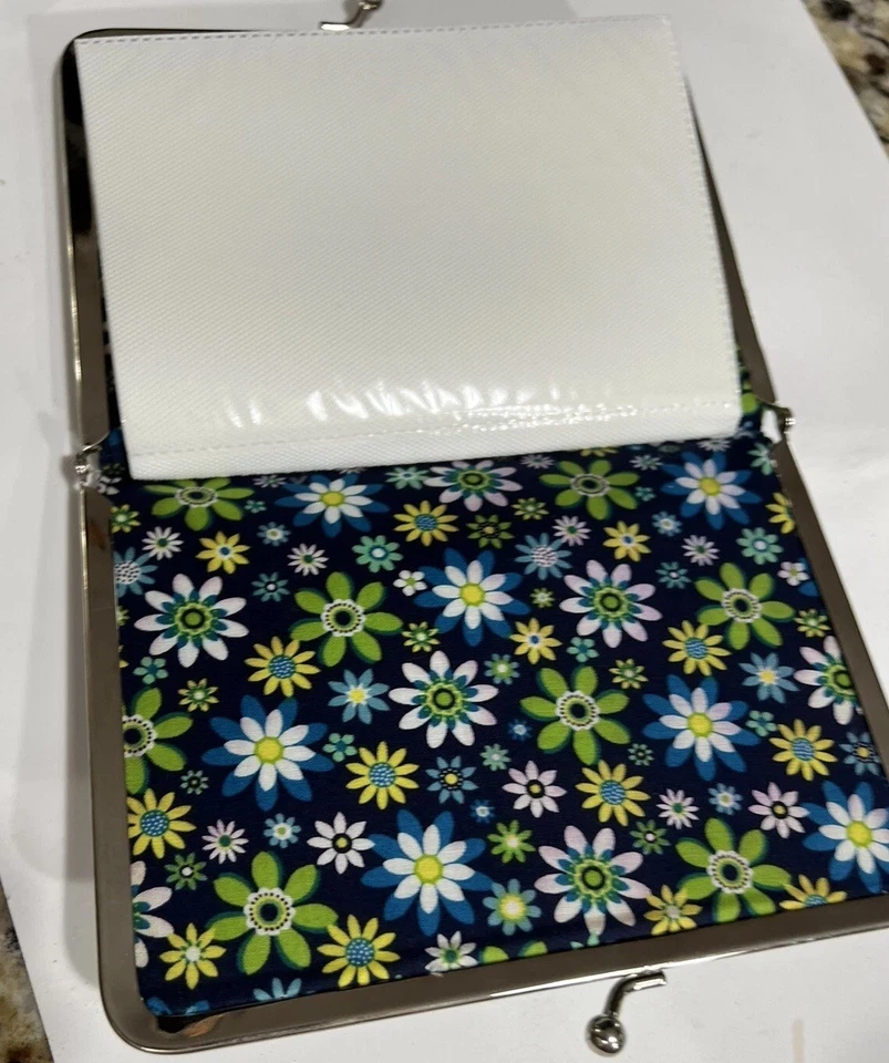 Vera Bradley Abrazos y Besos Daisy Margarita Foto Beso - Soporte para álbum de bloqueo Foto 4 de 4