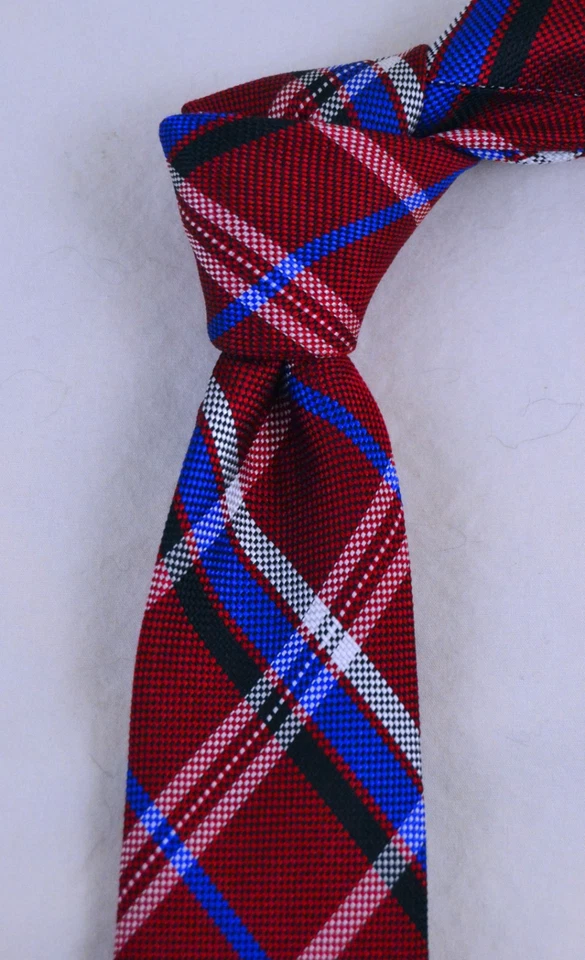 Classic Red Tartan Plaid Necktie By: Ben Sherman - Imagem 2 de 4