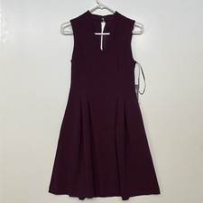 Vince Camuto Dress Womens Sz 0 Fit & Flare Purple Pleated V Neck Back Key Hole