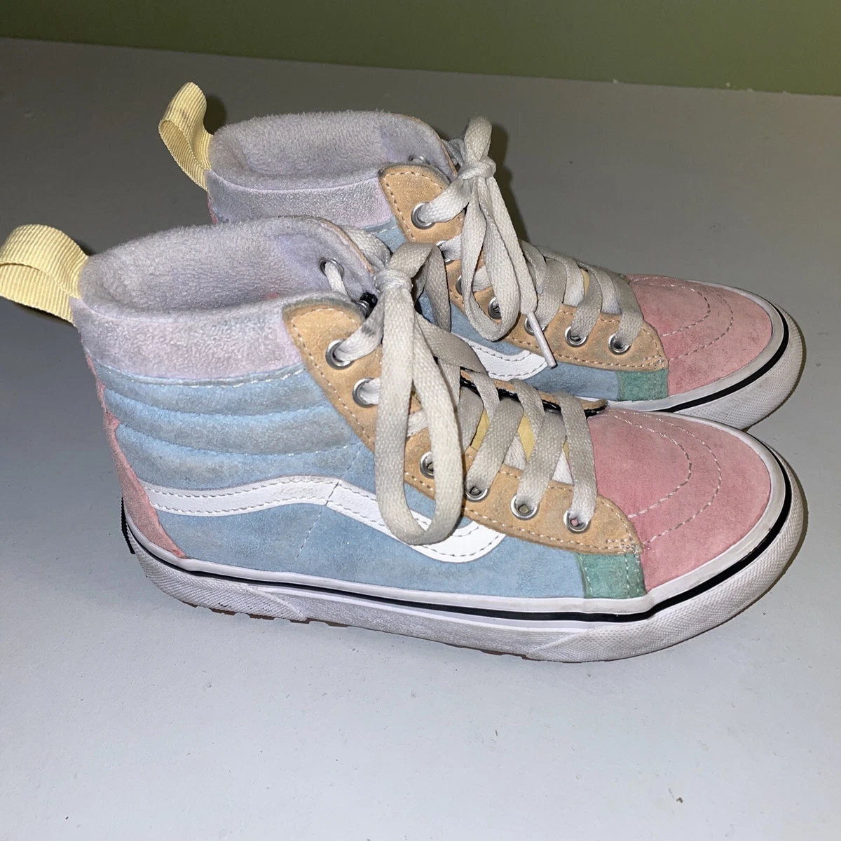 Pastel top color vans