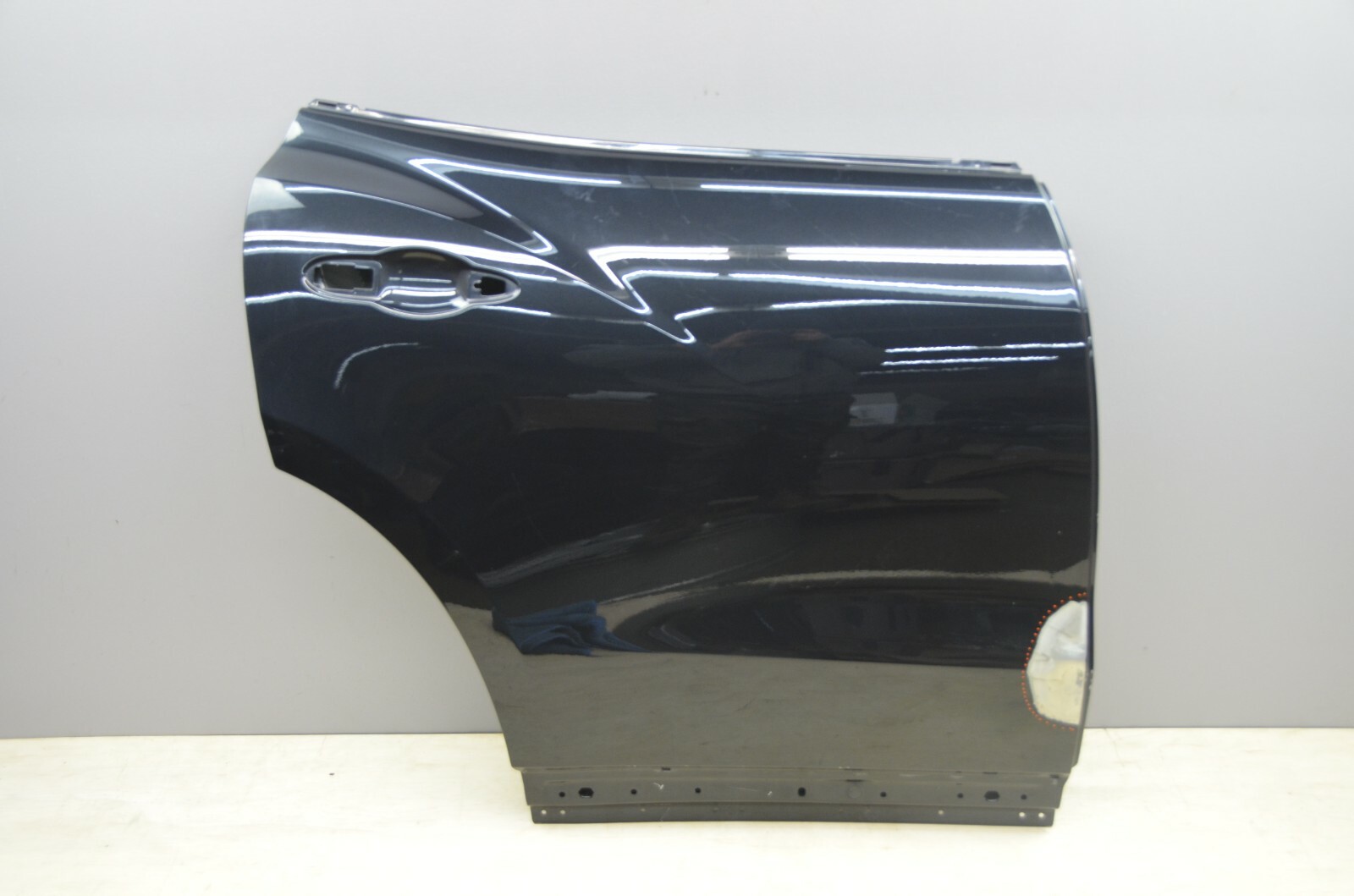 2017-2020 Maserati Levante Rear Right Passenger Side Door Shell OEM 17 18 19 20
