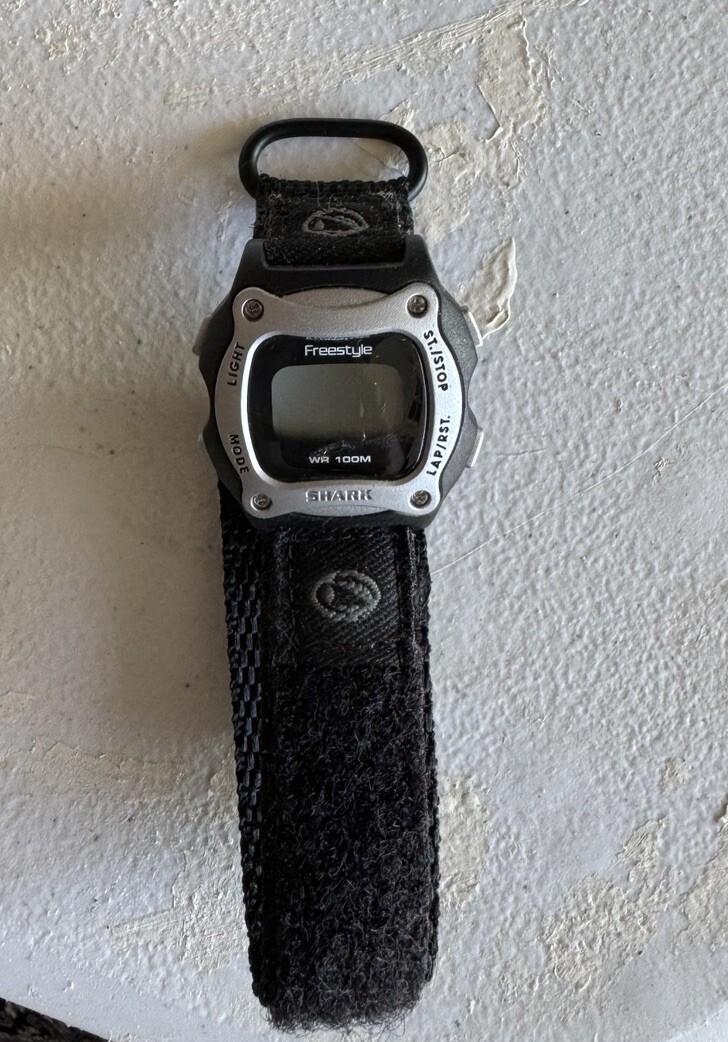 Vintage Freestyle Digital Watch Womens Black Tonne Shark WR
