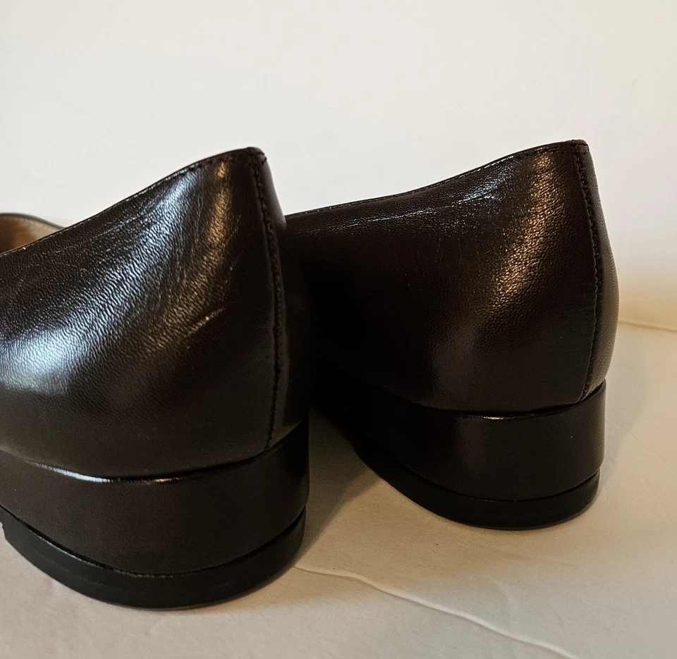 Bruno Magli Feminino Parma Peep Toe Cunha Plana Couro Marrom 37.5 - 7.5 EUA NOVO SEM CAIXA - Imagem 4 de 4