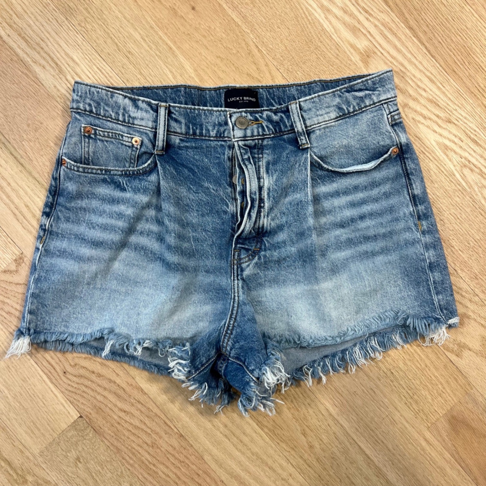 Lucky Brand Mom High Rise Denim Shorts Women's 14/32 Blue Button Fly Raw Hem