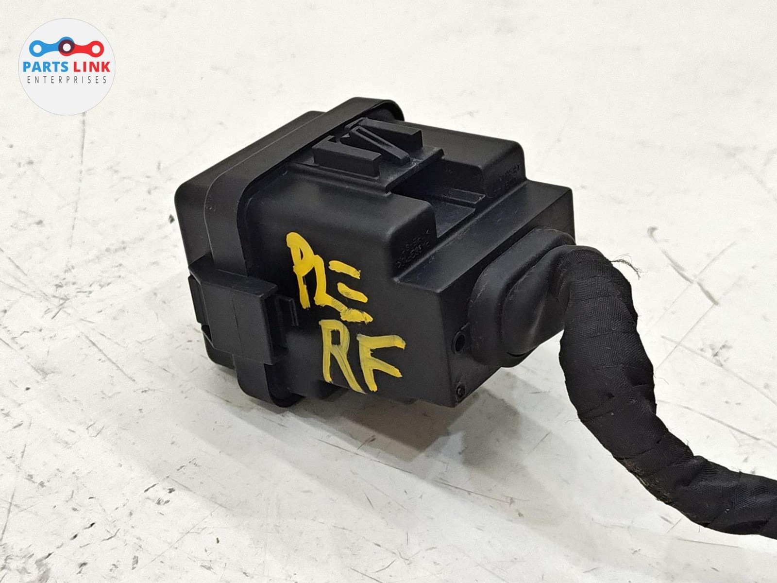 Bentley Bentayga Speed 2017-2020 Right Fuse box
