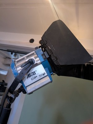 ARRI 650 Plus Scheinwerfer mit Zubehör