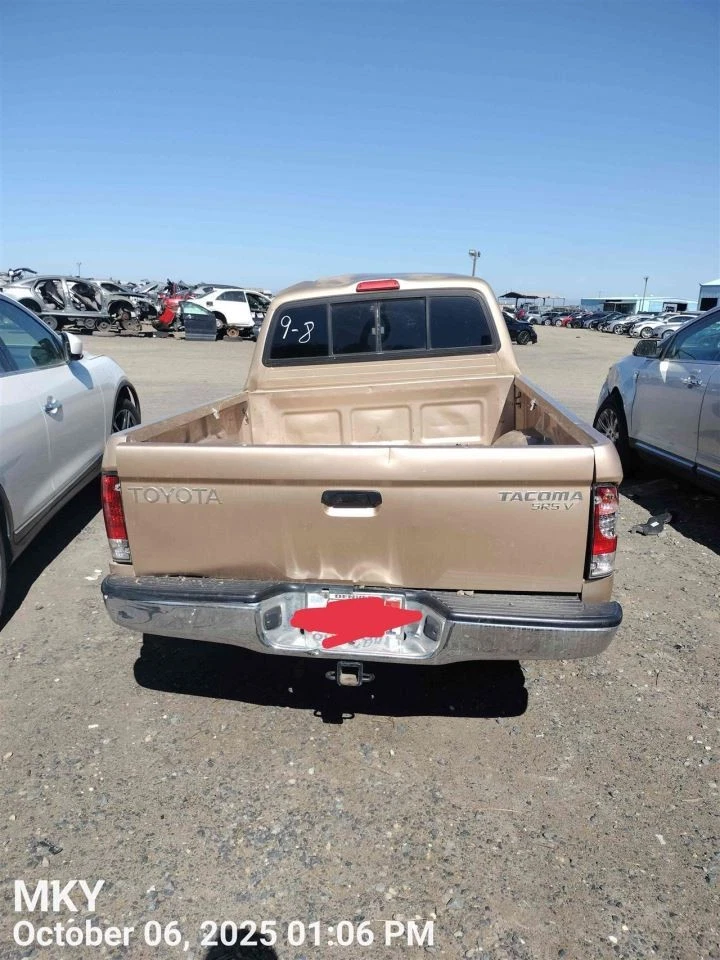 GLOVE BOX 2000 TOYOTA TACOMA - Изображение 4 из 4