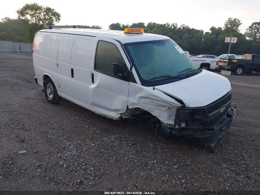 Used Left Rear Cargo Door Assembly Back fits: 2016 Chevrolet Express 2500 van w/ Foto 4 de 4