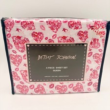 Betsey Johnson Queen 4 Piece Sheet Set Pink Red Hearts Lipstick Kisses XOXO