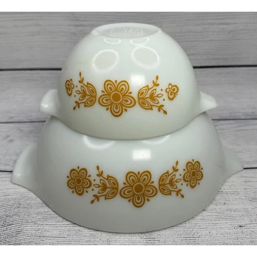 Vintage Pyrex Butterfly Gold Cinderella Mixing Bowls Set of 2 441 & 443