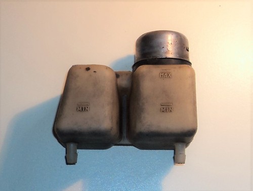 Alfa Giulia GT Spider orig. ATE Bremsflüssigkeitsbehälter brake fluid reservoir - Picture 3 of 3