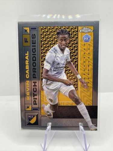 2022 Topps Chrome MLS Kevin Cabral #172 card