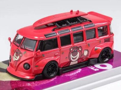VW Volkswagen T1 Bus - Widebody  - Strawberry Bear - Flame 1:64
