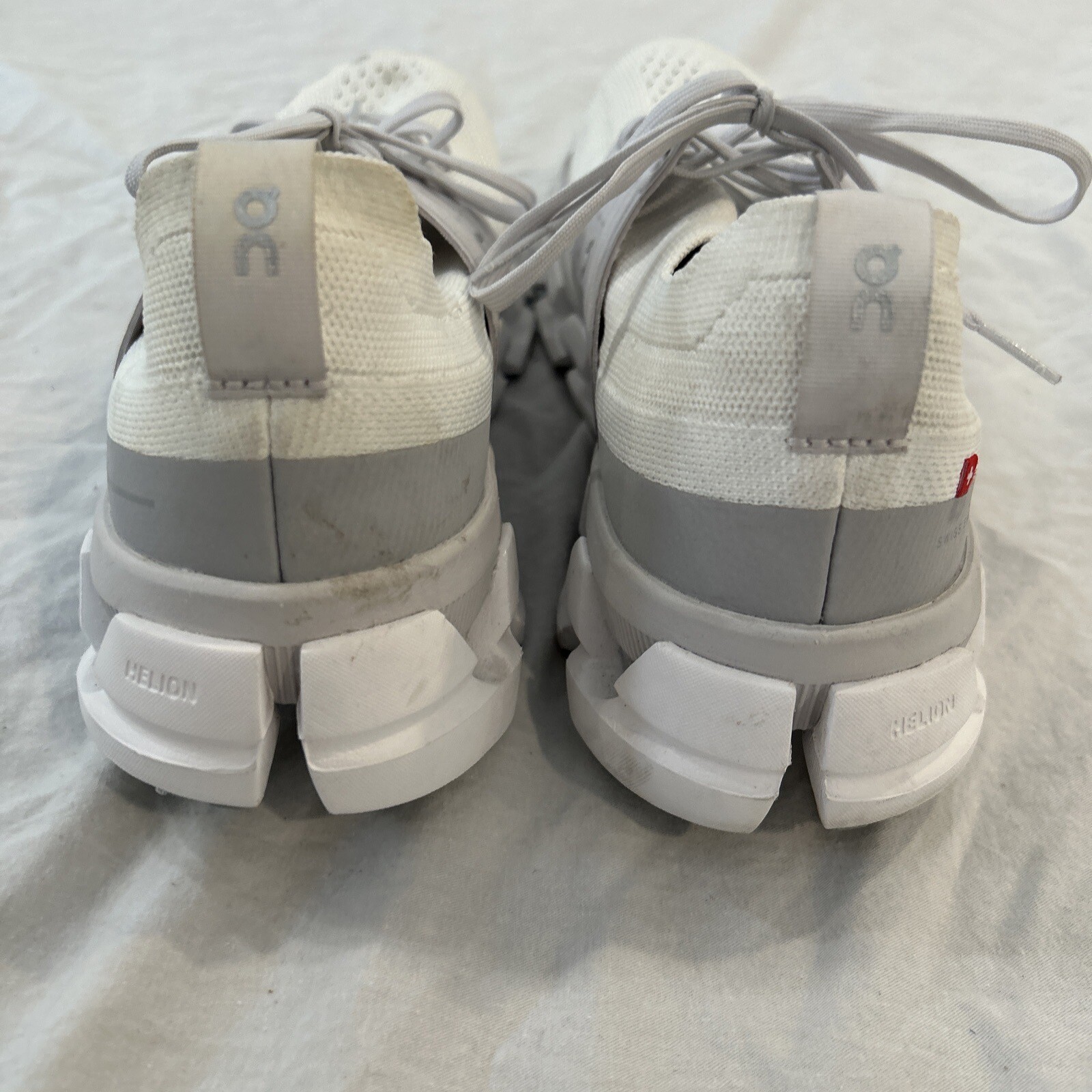 On Cloud Cloudswift Low Top Running Sneakers Wome… - image 10