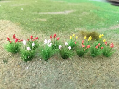 MP SCENERY 24 Day Lilies 3/4'' Architectural Flowering Plants Railroad Layout