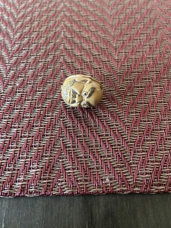 netsuke日本古董“木质”3脸雕塑 — 第 3/4 张图片