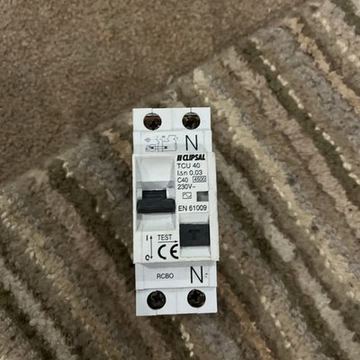 CLIPSAL 40 AMP 10kA 30mA DOPPELPOLIG RCD TYP AC T2240030S