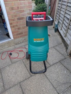 Bosch AXT Rapid 2200 2200W Corded Electric Garden Shredder Mulcher RRP £299
