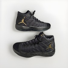 Jordan Melo M13 Negro Metálico Dorado Talla 14 (Sin Suelas)