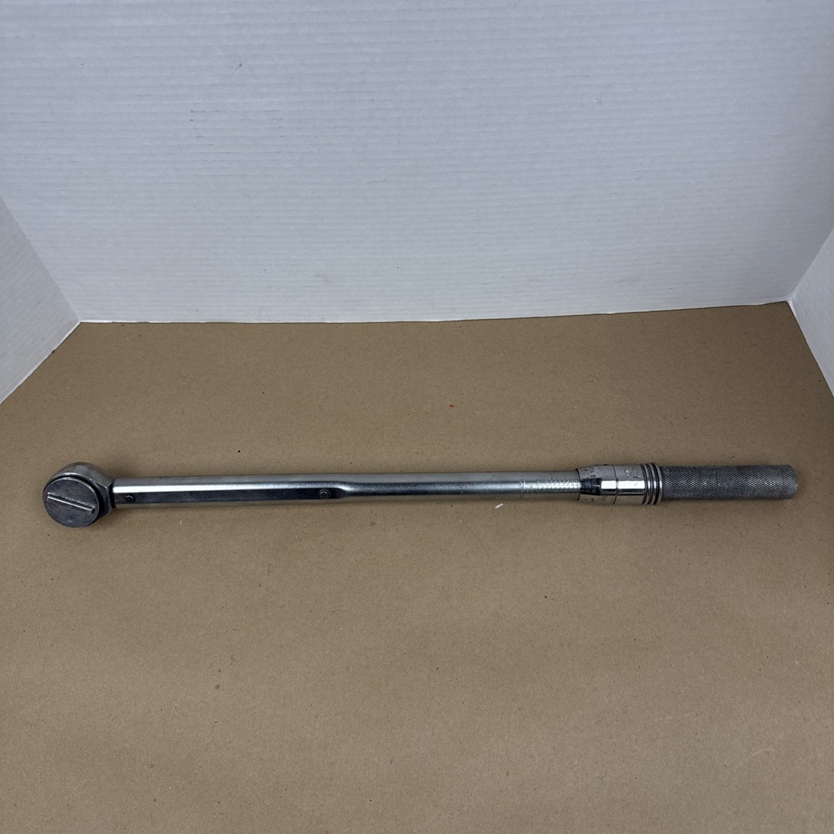 Utica Tci-250frn Torque Wrench 1/2