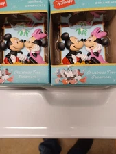 2025 Hallmark Mickey & Minnie Mouse Kiss Mistletoe Christmas Tree Ornament w Box