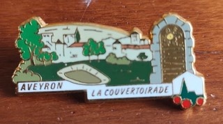 Pin's Plus Beaux Villages de France La Couvertoirade