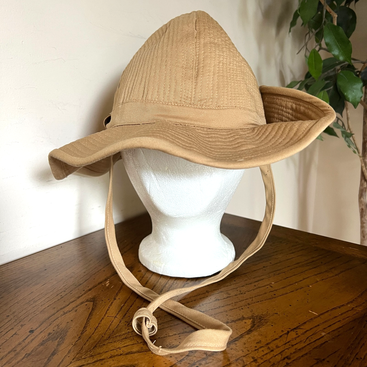 80s VTG Banana Republic French Army Bush Hat Water Repellent Side