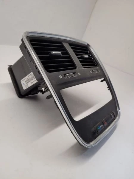 Ободок контроля температуры с вентиляционными отверстиями для Dodge Grand Caravan 2011-2020 годов выпуска - Изображение 3 из 4