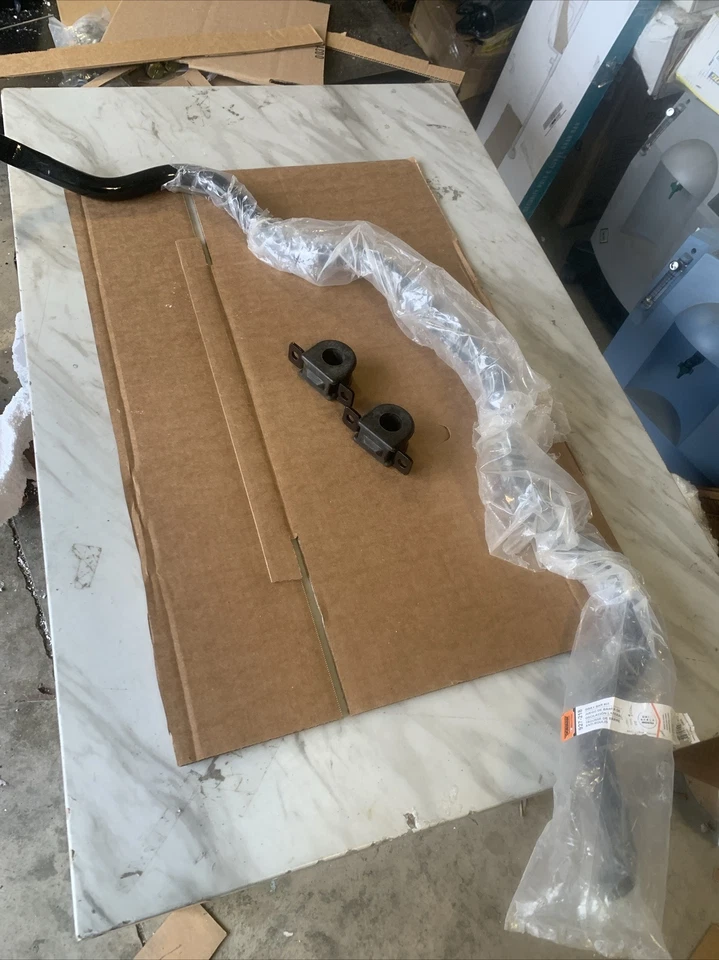 Barra estabilizadora de suspensión Dorman para Chevy Equinox / GMC Terrain DELANTERA 927-218 Foto 2 de 4