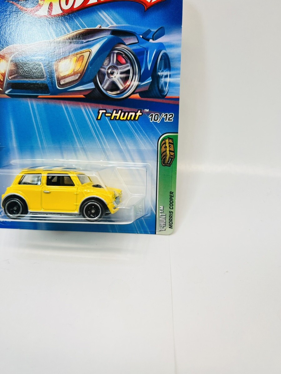 Hot Wheels 2005 Yellow Mini Cooper Super Treasure Hunt