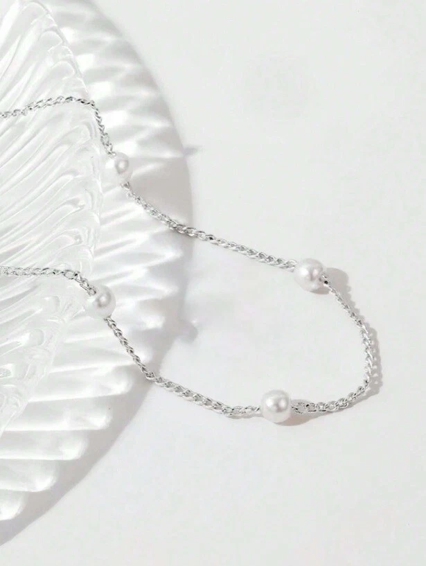 Women's Daily Wear Party Chain Bracelet With Simple & Elegant Four White Pearls - Image 4 of 4