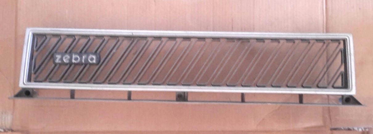 Daihatsu cebra (faros cuadrados) máscara de rejilla delantera