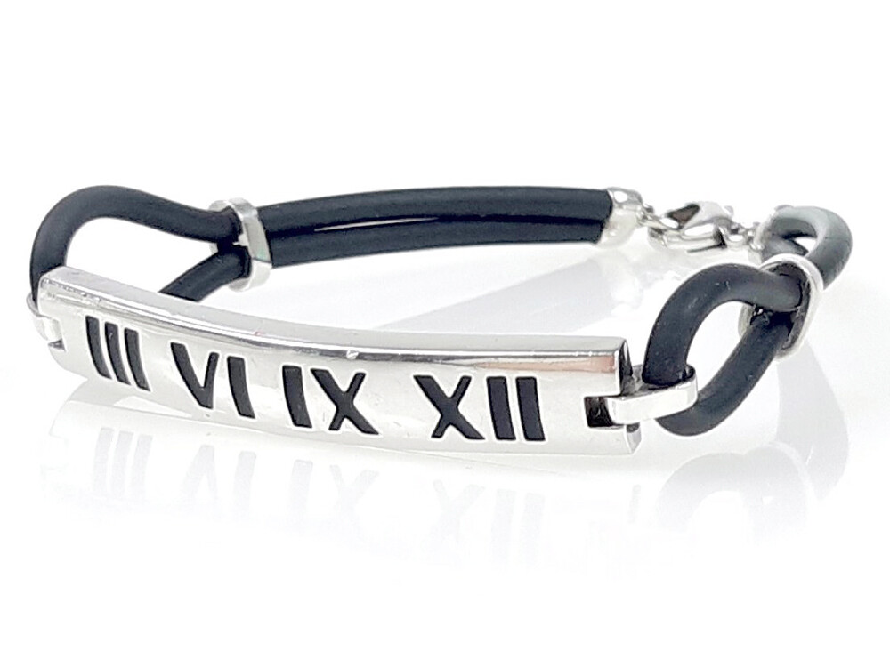 Tiffany & Co. Atlas Black Enamel Plate Rubber Surfer Bracelet 6.7