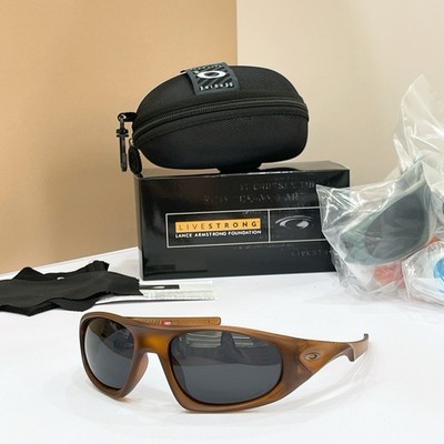 Oakley Sport Polarized Sunglasses OO9528 60-18-130