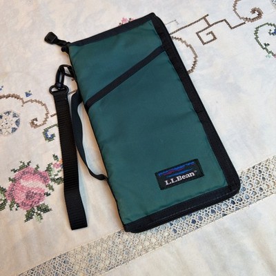 LL Bean Travel Wallet Organizer Passport Multi Pockets Zip 10X6