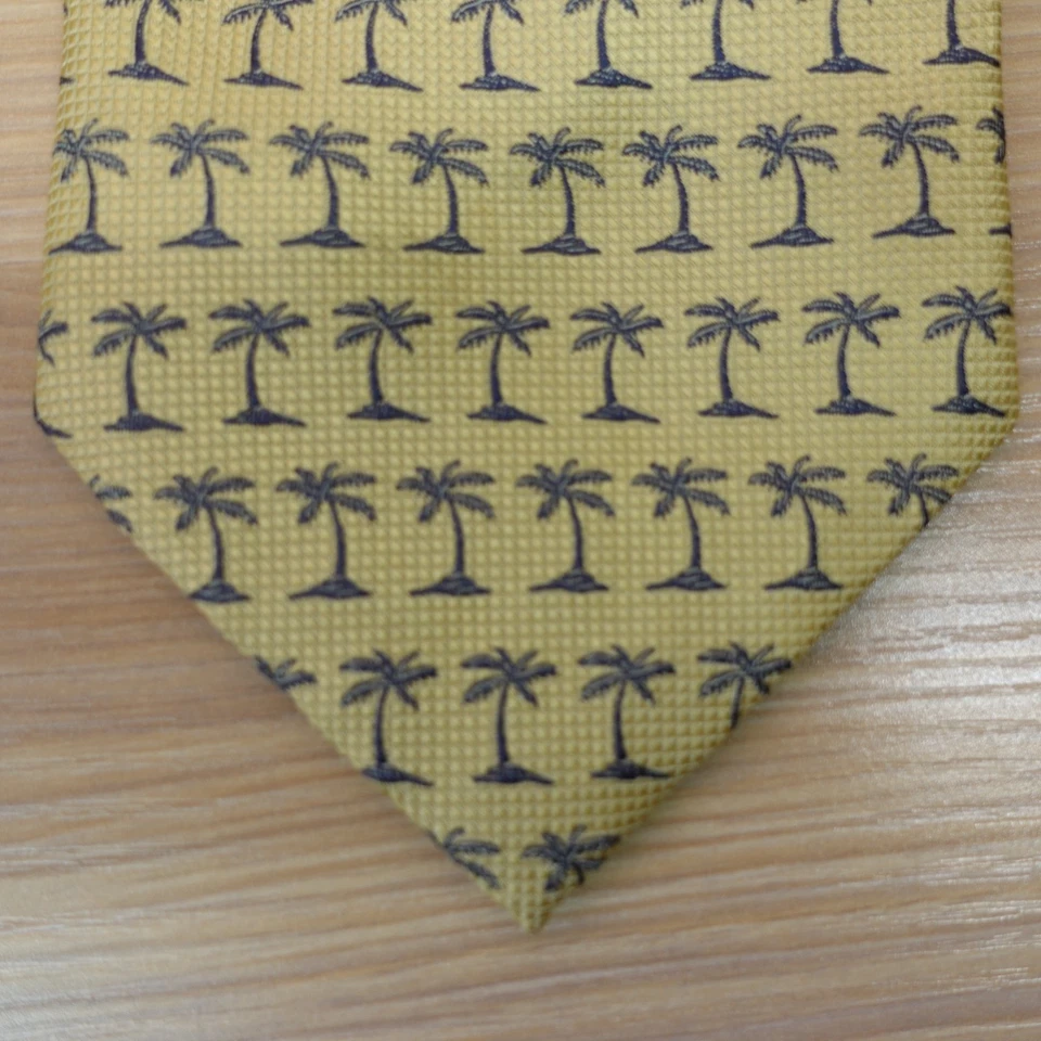 Corbata de seda tropical para hombre amarilla mantequilla palmera Aloha ancha TOMMY BAHAMA fuera de la isla Foto 3 de 4