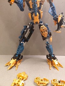 LEGO BIONICLE TITANS 8734 Brutaka Incomplete
